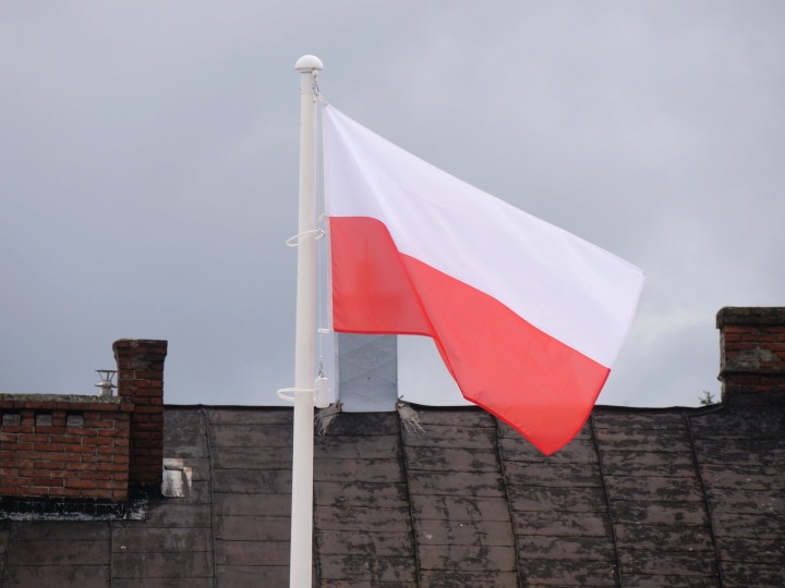 Święto Policji na rozwadowskim Rynku. Funkcjonariusze odebrali awanse i odznaczenia.