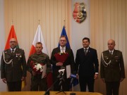 Patent oficerski to uroczysty dokument potwierdzający mianowanie żołnierza na pierwszy stopień oficerski. 