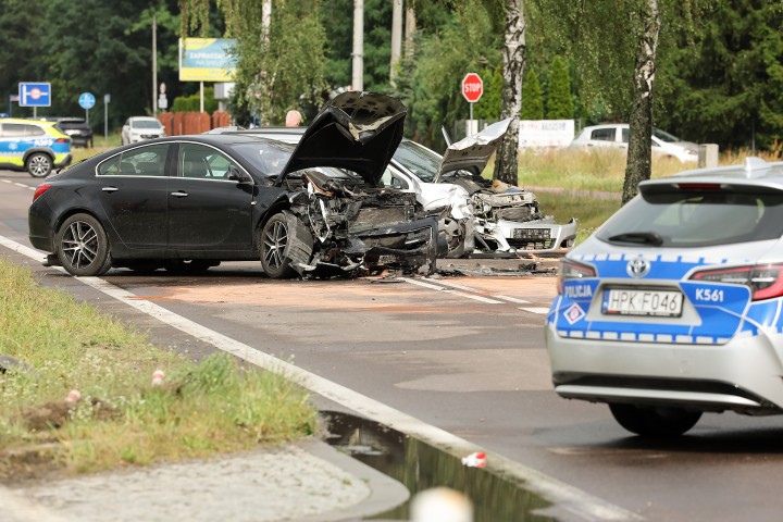 Pysznica: czołowe zderzenie dwóch pojazdów.
