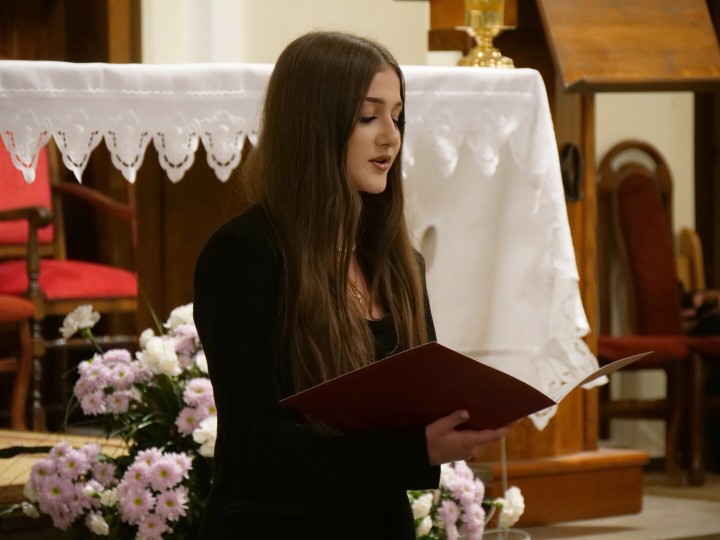 Uczniowie i nauczyciele PSM w Stalowej Woli zagrali wyjątkowy koncert, który był przedsmakiem tego, co czeka nas na początku października, kiedy to zaplanowano główne uroczystości związane z obchodzonym w tym roku przez szkołę jubileuszem.