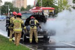 Pożar samochodu na Alejach Jana Pawła II w Stalowej Woli.