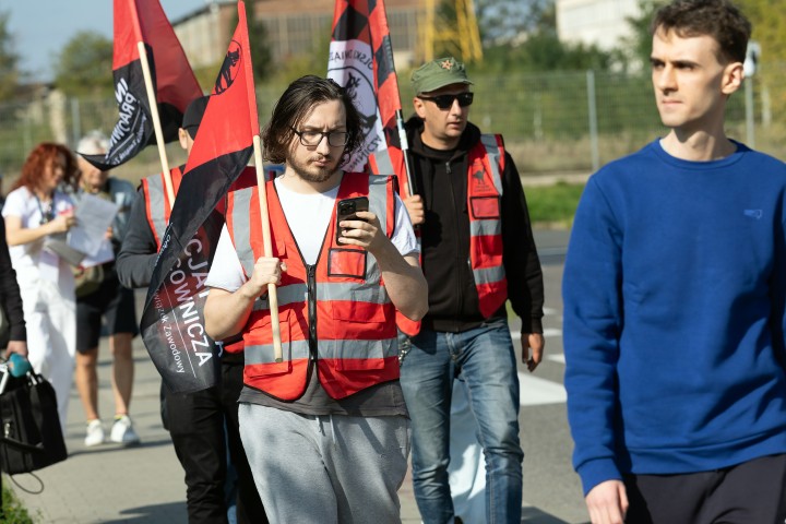 Pikieta przed Hutą Stalowa Wola S.A.