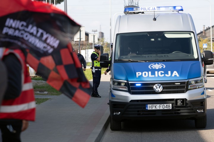 Pikieta przed Hutą Stalowa Wola S.A.