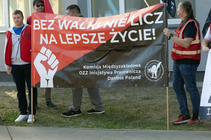 Pikieta przed Hutą Stalowa Wola S.A.