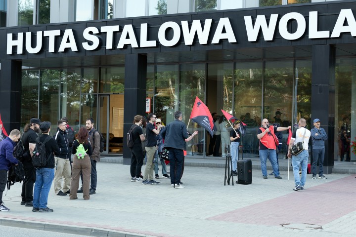 Pikieta przed Hutą Stalowa Wola S.A.