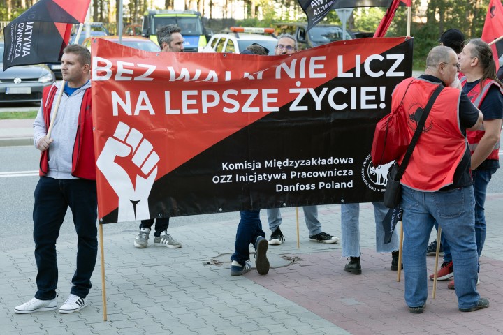 Pikieta przed Hutą Stalowa Wola S.A.
