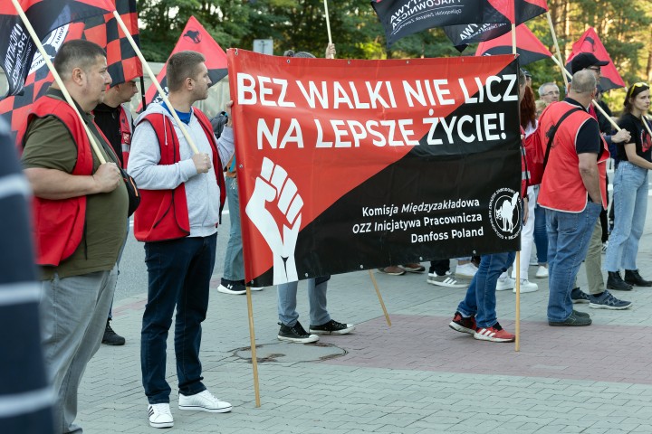 Pikieta przed Hutą Stalowa Wola S.A.