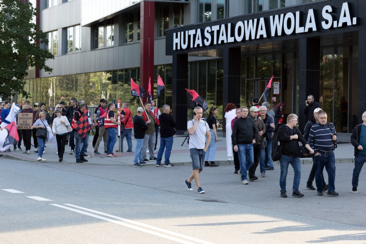 Pikieta przed Hutą Stalowa Wola S.A.