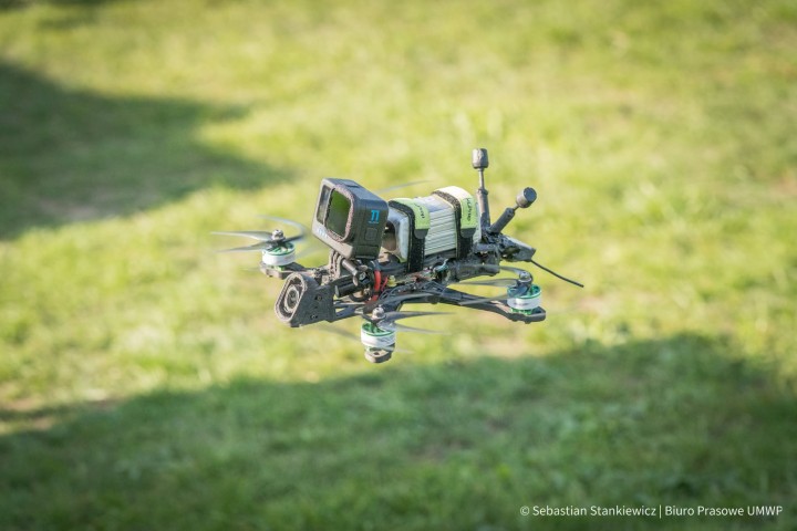 Na lotnisku w Turbi (gmina Zaleszany), odbyły się zamknięte pokazy dynamiczne systemów i platform bezzałogowych (Dual Use Drone Showcase).
