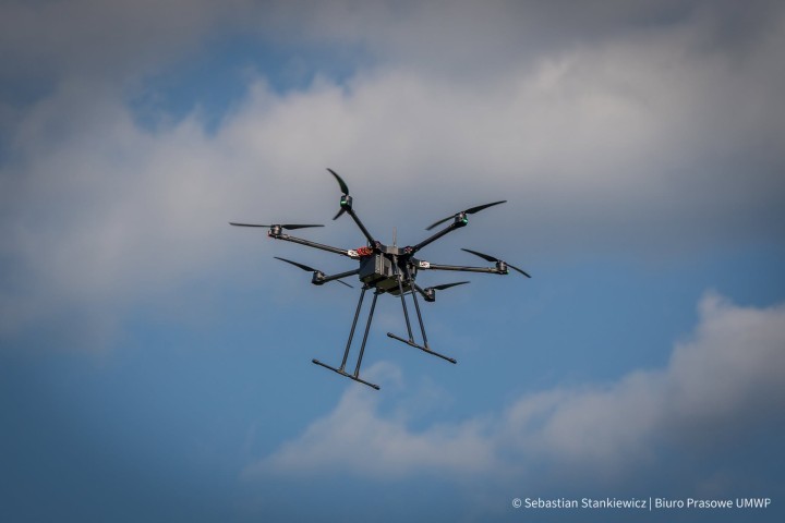 Na lotnisku w Turbi (gmina Zaleszany), odbyły się zamknięte pokazy dynamiczne systemów i platform bezzałogowych (Dual Use Drone Showcase).