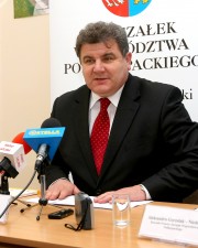 - Wydaje się, że projekt znacznie poprawi możliwości korzystania z internetu nie tylko miasta ale także okolic - mówił Cholewiński.