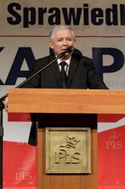 Jarosław Kaczyński (PiS) na wiecu wyborczym w Stalowej Woli.