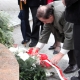Stalowa Wola: Członkowie lewicy złożyli wieniec pod pomnikiem Kwiatkowskiego