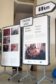 Do 31 maja 2011 roku w holu Urzędu Marszałkowskiego w Rzeszowie, można oglądać wystawę Polska pięknieje - 7 Cudów Funduszy Europejskich.