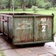Stalowa Wola: Kontener na śmieci tarasuje chodnik