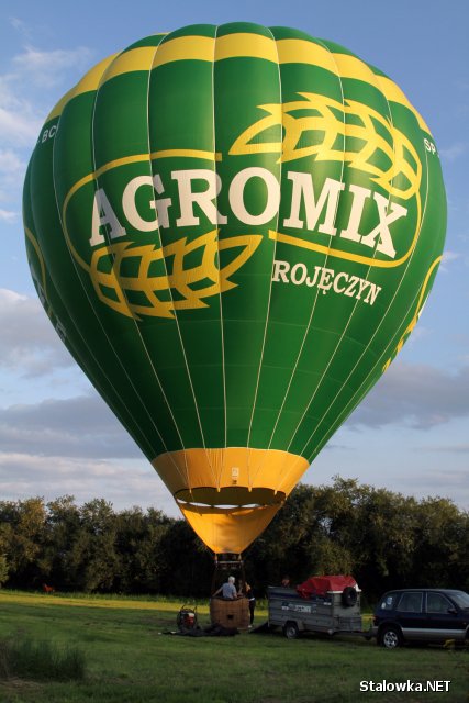 Witold Walawski od trzech lat lata balonem kupionym przez firmę Agromix.