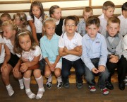 Około 100 stalowowolskich sześciolatków rozpoczęło dziś pierwszy rok szkolny.