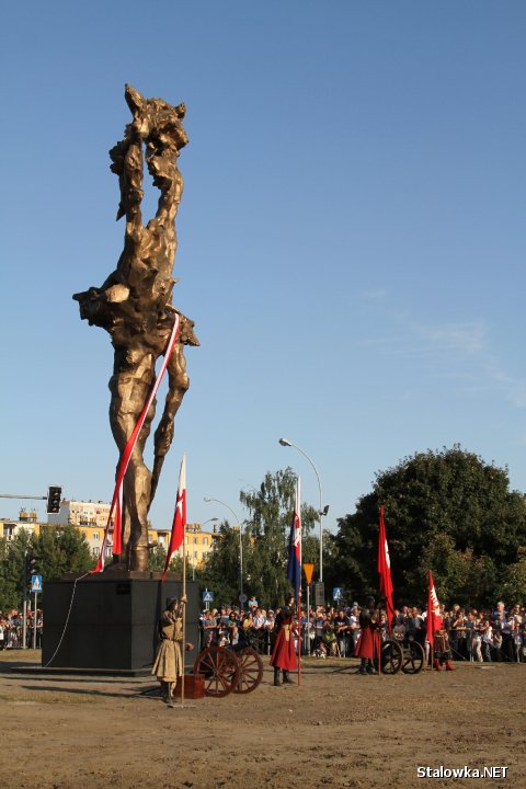 Uroczyste odsłonięcie rzeźby Patriota autorstwa Andrzeja Pityńskiego.