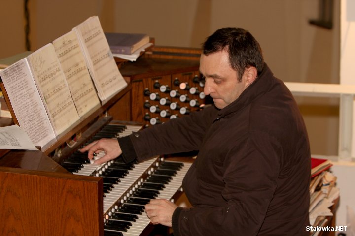 Robert Grudzień zagrał na organach.