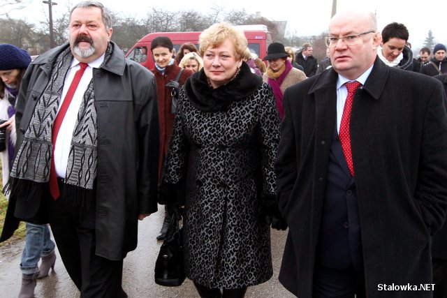 Wizyta stalowowolskiej delegacji ze sztandarem na Litwie zaowocowała początkiem współpracy między Stalową Wolą a Niemieżem.