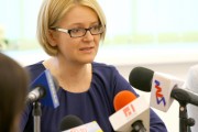 Podczas poniedziałkowej wizyty w Stalowej Woli minister ds. równego traktowania Agnieszka Kozłowska - Rajewicz poinformowała, że samorządy dostaną subwencje na przedszkola i żłobki.