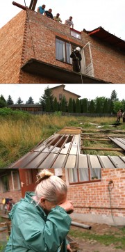 Najbardziej w wyniku nawałnicy ucierpiała mieszkanka Krzaków. Porywisty wiatr zerwał jej z budynku mieszkalnego prawie połowę dachu.