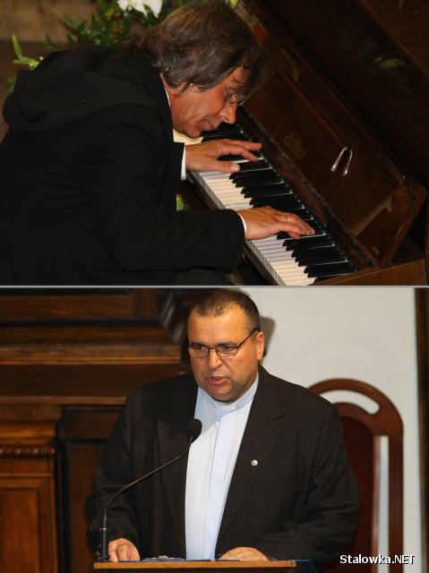 Recytacje księdza Ołdakowksiego przeplatały się z utworami pianisty Janusza Kohuta, który wykonał swoje kompozycje z oratoriów Gość Oczekiwany, Droga Nadziei i Święty Piotr.