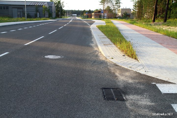Droga przez hutę łącząca ulicę Grabskiego i Kwiatkowskiego w Stalowej Woli.