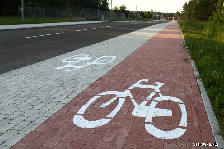 Droga przez hutę łącząca ulicę Grabskiego i Kwiatkowskiego w Stalowej Woli.