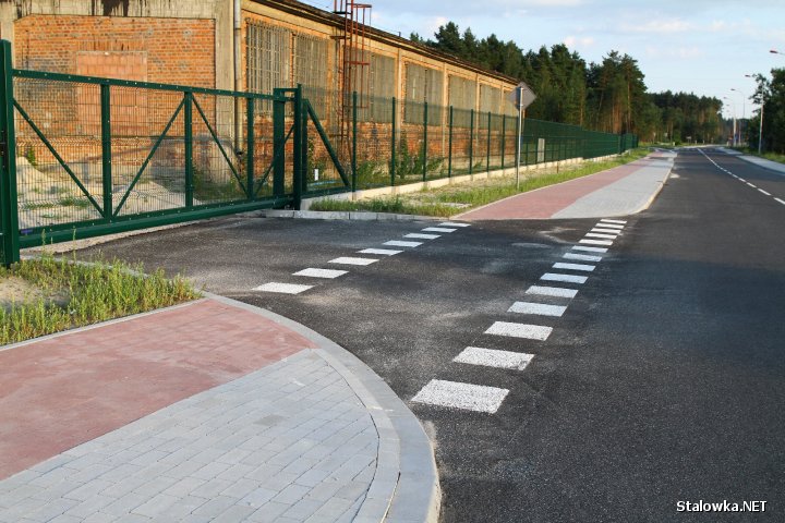 Droga przez hutę łącząca ulicę Grabskiego i Kwiatkowskiego w Stalowej Woli.