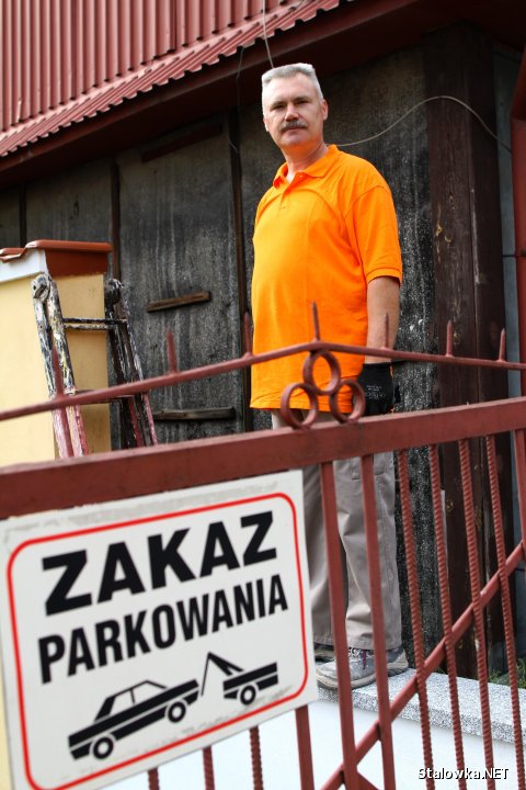 Czesław Krzysztof Obara w dniu 9 sierpnia 2012 r. postanowił oddać krzyż parafii pw. Opatrzności Bożej.