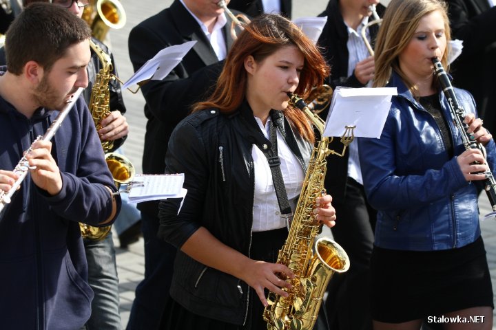 Miejski Dom Kultury chce zachęcać młodzież do wstępowania w szeregi zespołów artystycznych.