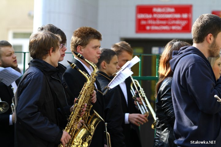 Miejski Dom Kultury chce zachęcać młodzież do wstępowania w szeregi zespołów artystycznych.