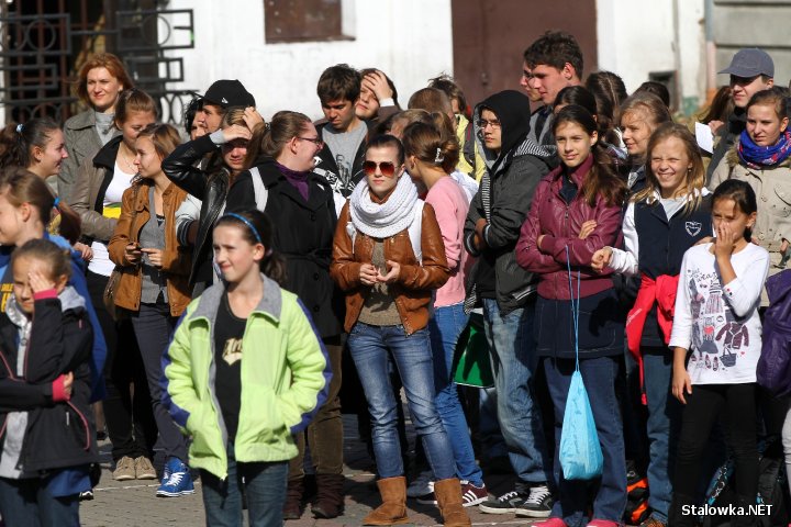 Miejski Dom Kultury chce zachęcać młodzież do wstępowania w szeregi zespołów artystycznych.