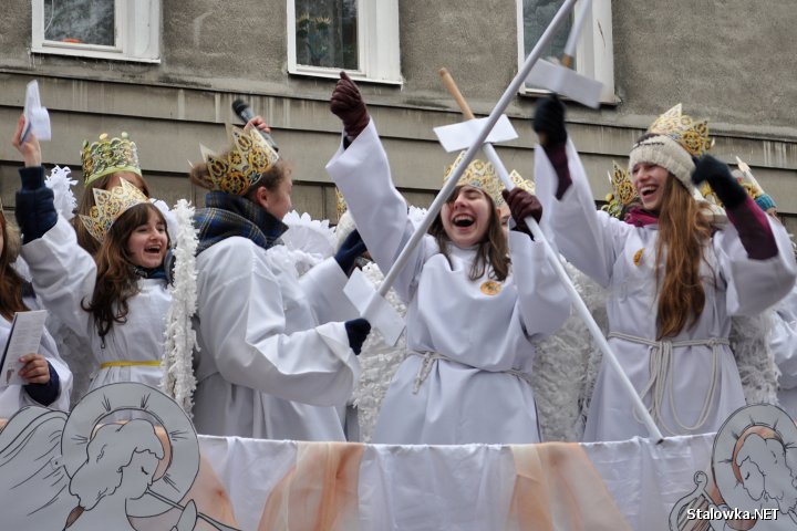 Orszak Trzech Króli w Stalowej Woli. Aniołowie się radują...