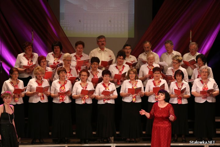 W Miejskim Domu Kultury odbyły się 75 urodziny Stalowej Woli.