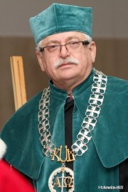 Romuald Szeremietiew był związany ze stalowowolską filią KUL od 2008 roku. Przez dwa lata był profesorem i kierownikiem katedry prawa, a w październiku 2010 został dziekanem Wydziału Zamiejscowego Prawa i Nauk o Gospodarce w Stalowej Woli. 