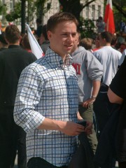 Krzysztof Bosak, polityk, w latach 2005-2006 prezes Młodzieży Wszechpolskiej oraz poseł na Sejm V kadencji w połowie kwietnia przyjedzie, aby spotkać się z mieszkańcami Stalowej Woli.