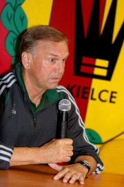 Trener Stali Stalowa Wola, Władysław Łach.