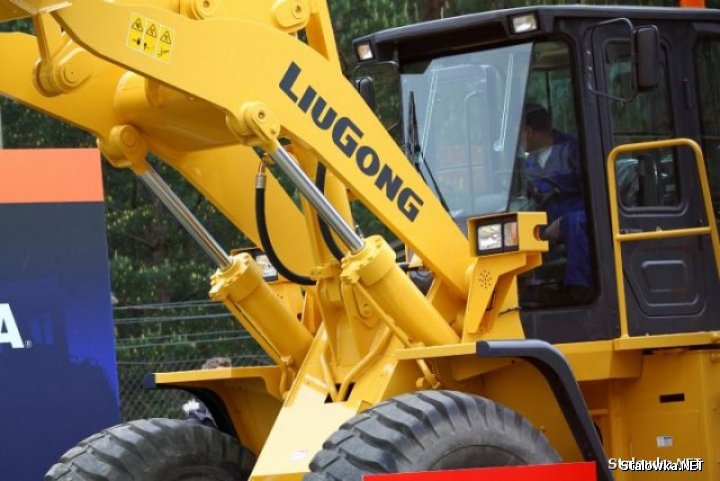 Rozmowy na temat podwyżek i premii dla pracowników LiuGong wciąż trwają. 