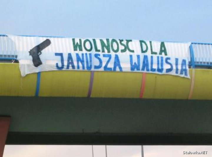 Autonomiczni nacjonaliści w Stalowej Woli chcą przypomnieć mieszkańcom miasta sylwetkę polskiego emigranta w RPA, który dokonał zamachu na lidera południowoafrykańskich komunistów i sowieckiego agenta Chrisa Haniego.