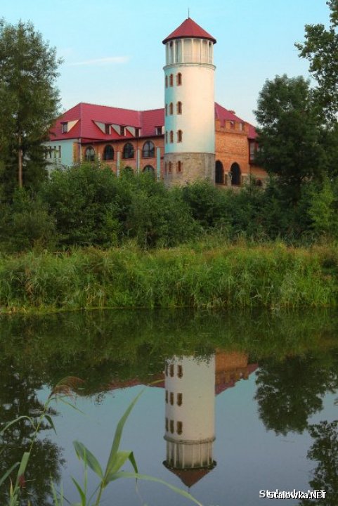 Luźny strój, wygodne buty i dobry humor! To wszystko co należy zabrać ze sobą, aby już od najbliższej soboty, 25 maja zacząć odkrywać walory turystyczne, krajobrazowe i kulturowe powiatu stalowowolskiego. Na zdjęciu: zamek w Zaklikowie.