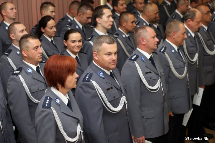 Święto Policji to dzień, w którym mundurowi mogą czuć się w szczególny sposób docenieni za ich odpowiedzialną, pełną poświęceń służbę, często niebezpieczną.