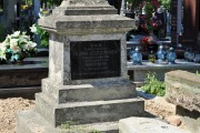 Rozpoczęła się renowacja nagrobka powstańca styczniowego ks. Jana Leszczyńskiego na Cmentarzu Parafialnym w Rozwadowie.