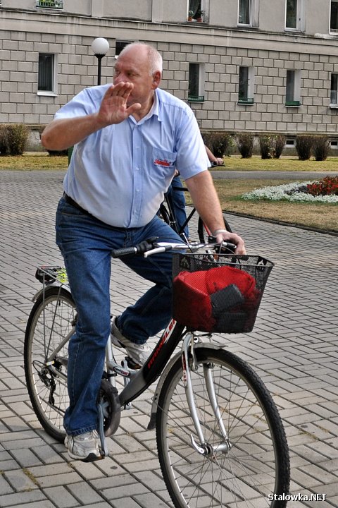 Ulicami Stalowej Woli przejechała dziś rowerowa Masa Krytyczna z okazji 25 rocznicy strajków Solidarności w naszym mieście.