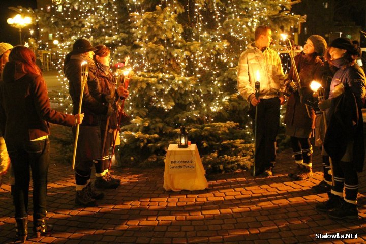 Z roku na rok wspólna wieczerza mieszkańców cieszy się coraz większą popularnością. Przybywa nie tylko bożonarodzeniowych potraw ale i zgodnych z tradycją atrakcji.