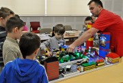 W Bibliotece Międzyuczelnianej w Stalowej Woli trwają ferie z Lego. Uczestniczy w niej 300 dzieci ze szkół podstawowych.