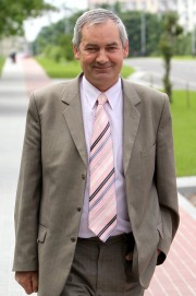 Antoni Błądek na funkcję członka Rady Nadzorczej RARR S.A. został powołany na 4 lata..