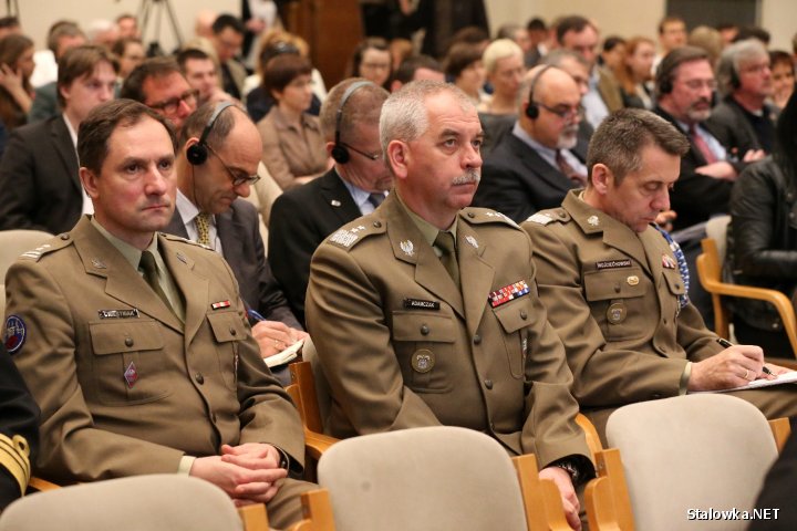 KRAKÓW: Konferencja o nowych wyzwaniach dla polityki bezpieczeństwa NATO i UE.