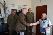 Srebrny medal Za Zasługi dla Obronności Kraju otrzymał Adam Golik z Pilchowa, którego trzech synów odbyło służbę wojskową.